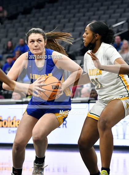 Thumbnail 2 in Vanden vs. Lincoln (CIF SJS D3 Final) photogallery.