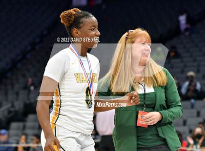 Thumbnail 3 in Vanden vs. Lincoln (CIF SJS D3 Final) photogallery.