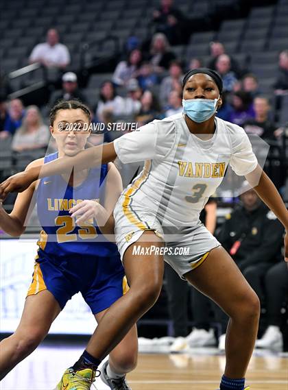 Thumbnail 1 in Vanden vs. Lincoln (CIF SJS D3 Final) photogallery.