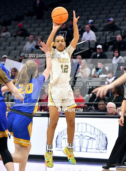 Thumbnail 2 in Vanden vs. Lincoln (CIF SJS D3 Final) photogallery.