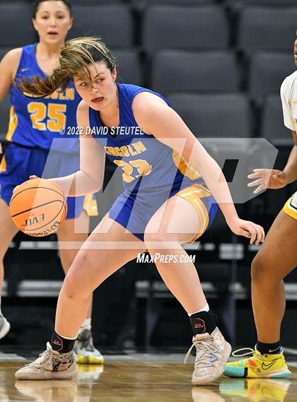 Thumbnail 3 in Vanden vs. Lincoln (CIF SJS D3 Final) photogallery.