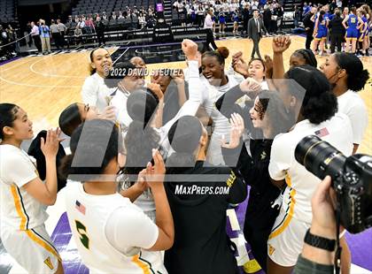 Thumbnail 3 in Vanden vs. Lincoln (CIF SJS D3 Final) photogallery.