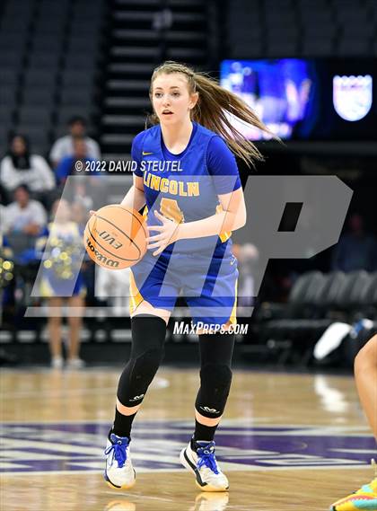 Thumbnail 1 in Vanden vs. Lincoln (CIF SJS D3 Final) photogallery.