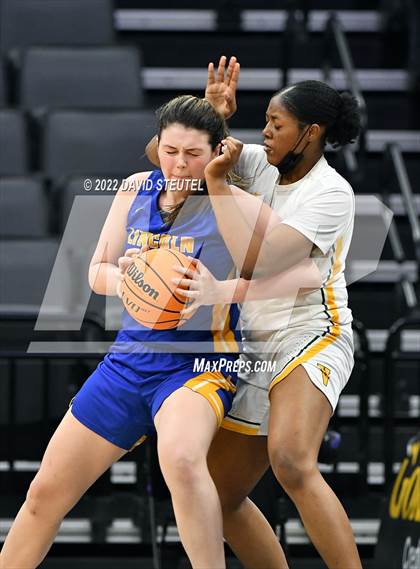 Thumbnail 2 in Vanden vs. Lincoln (CIF SJS D3 Final) photogallery.