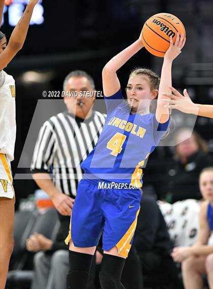 Thumbnail 1 in Vanden vs. Lincoln (CIF SJS D3 Final) photogallery.