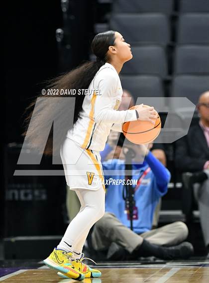 Thumbnail 2 in Vanden vs. Lincoln (CIF SJS D3 Final) photogallery.