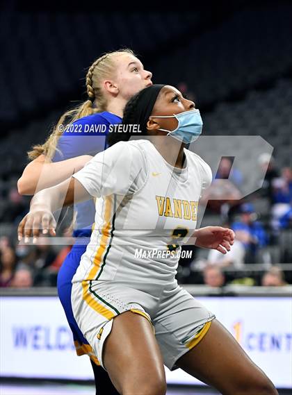 Thumbnail 2 in Vanden vs. Lincoln (CIF SJS D3 Final) photogallery.