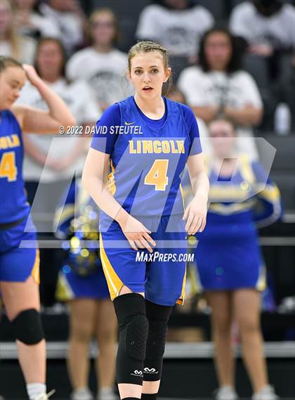 Thumbnail 1 in Vanden vs. Lincoln (CIF SJS D3 Final) photogallery.