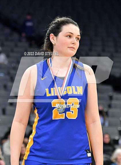 Thumbnail 3 in Vanden vs. Lincoln (CIF SJS D3 Final) photogallery.