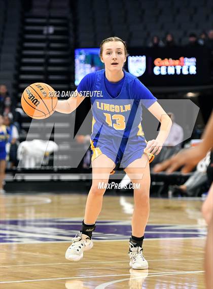 Thumbnail 3 in Vanden vs. Lincoln (CIF SJS D3 Final) photogallery.