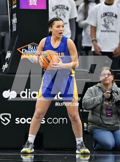 Thumbnail 1 in Vanden vs. Lincoln (CIF SJS D3 Final) photogallery.