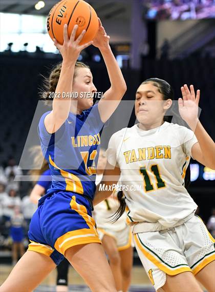 Thumbnail 1 in Vanden vs. Lincoln (CIF SJS D3 Final) photogallery.