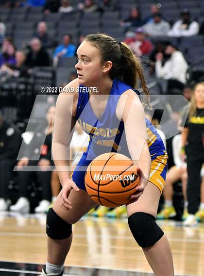 Thumbnail 2 in Vanden vs. Lincoln (CIF SJS D3 Final) photogallery.