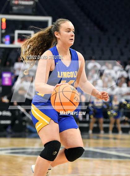 Thumbnail 1 in Vanden vs. Lincoln (CIF SJS D3 Final) photogallery.