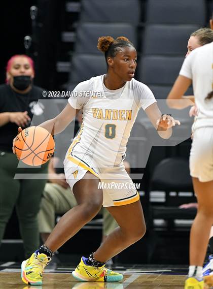 Thumbnail 2 in Vanden vs. Lincoln (CIF SJS D3 Final) photogallery.