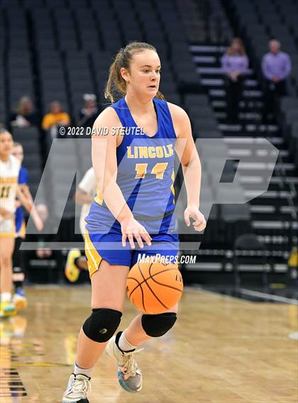 Thumbnail 3 in Vanden vs. Lincoln (CIF SJS D3 Final) photogallery.