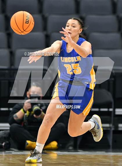 Thumbnail 3 in Vanden vs. Lincoln (CIF SJS D3 Final) photogallery.