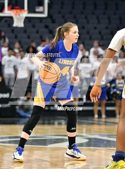 Thumbnail 2 in Vanden vs. Lincoln (CIF SJS D3 Final) photogallery.