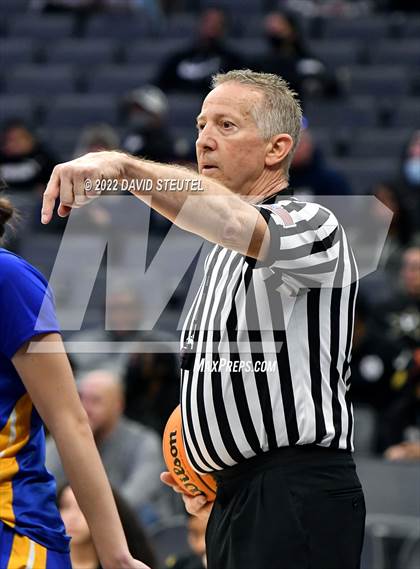 Thumbnail 1 in Vanden vs. Lincoln (CIF SJS D3 Final) photogallery.