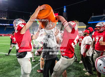 Thumbnail 3 in King Philip Regional vs. Catholic Memorial (MIAA Division 2 Final) photogallery.