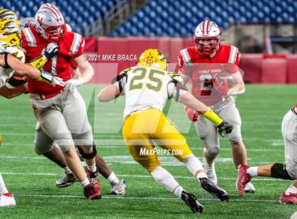 Thumbnail 3 in King Philip Regional vs. Catholic Memorial (MIAA Division 2 Final) photogallery.