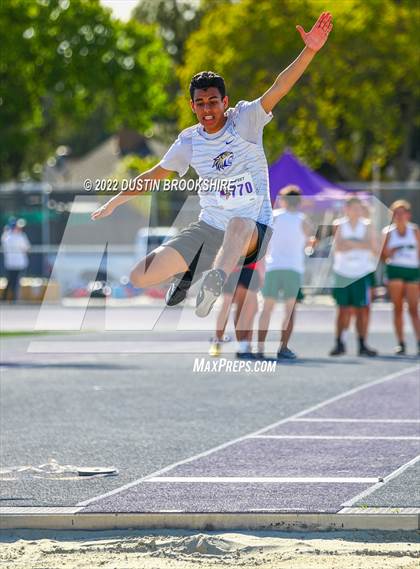 Thumbnail 3 in Lodi News Sentinel Meet (Boys Track & Field) photogallery.