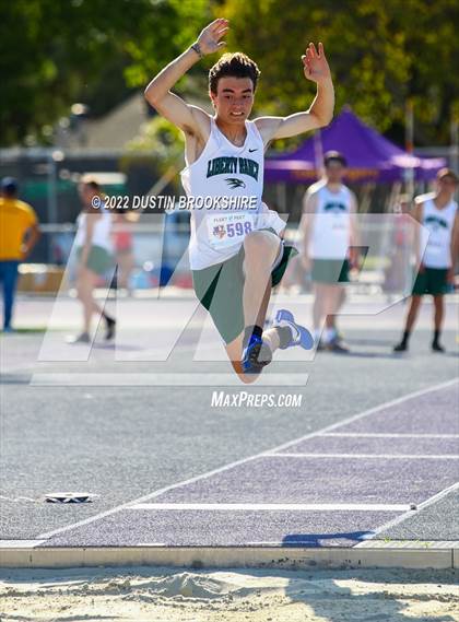 Thumbnail 3 in Lodi News Sentinel Meet (Boys Track & Field) photogallery.