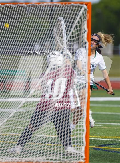 Thumbnail 2 in Walt Whitman vs William Floyd photogallery.