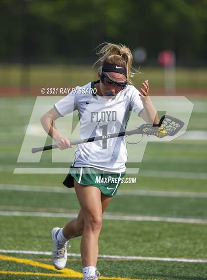 Thumbnail 3 in Walt Whitman vs William Floyd photogallery.