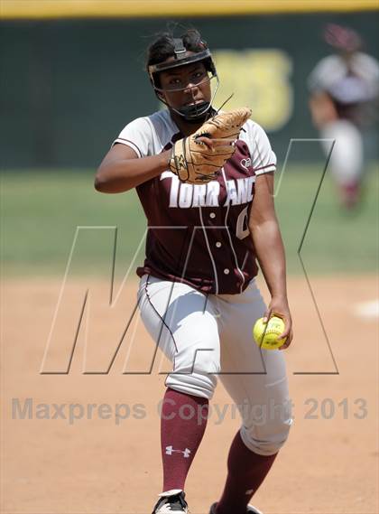 Thumbnail 1 in Torrance @ Edison (Game 1) photogallery.