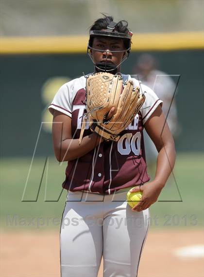 Thumbnail 3 in Torrance @ Edison (Game 1) photogallery.