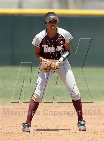 Thumbnail 1 in Torrance @ Edison (Game 1) photogallery.