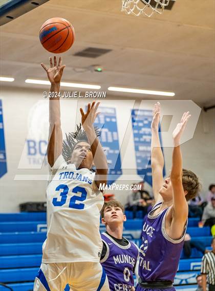 Thumbnail 3 in Muncie Central @ Indianapolis  Bishop Chatard photogallery.