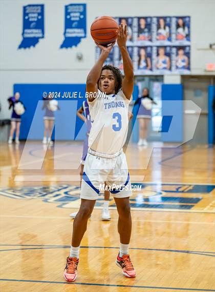 Thumbnail 3 in Muncie Central @ Indianapolis  Bishop Chatard photogallery.