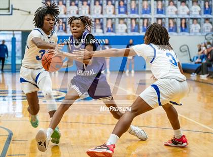 Thumbnail 1 in Muncie Central @ Indianapolis  Bishop Chatard photogallery.