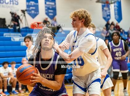 Thumbnail 1 in Muncie Central @ Indianapolis  Bishop Chatard photogallery.