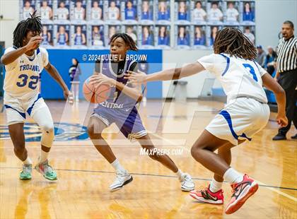 Thumbnail 1 in Muncie Central @ Indianapolis  Bishop Chatard photogallery.