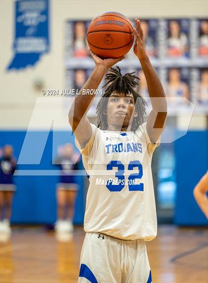 Thumbnail 1 in Muncie Central @ Indianapolis  Bishop Chatard photogallery.