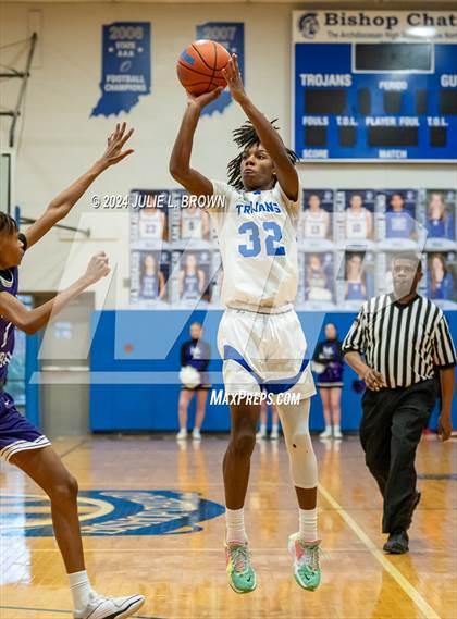 Thumbnail 2 in Muncie Central @ Indianapolis  Bishop Chatard photogallery.