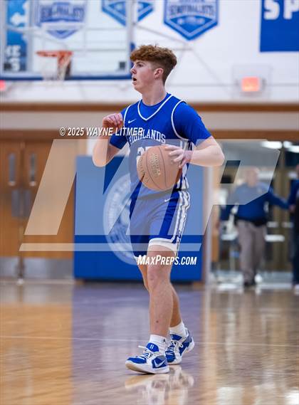 Thumbnail 1 in Highlands vs Beechwood (Freshman tournament) photogallery.
