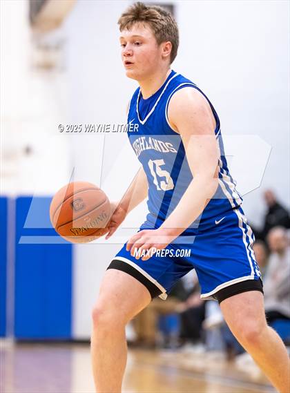 Thumbnail 2 in Highlands vs Beechwood (Freshman tournament) photogallery.