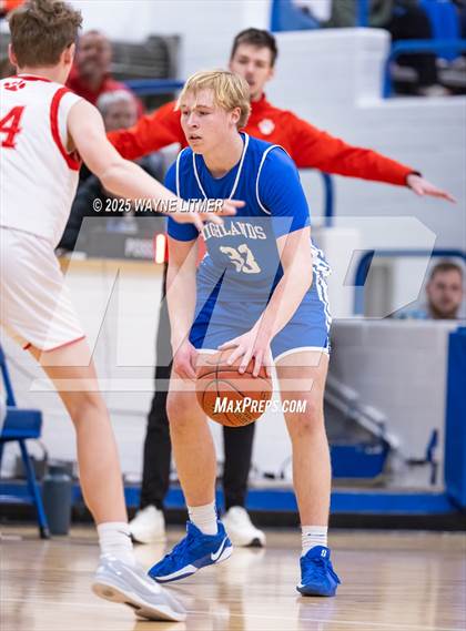 Thumbnail 3 in Highlands vs Beechwood (Freshman tournament) photogallery.