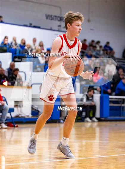 Thumbnail 2 in Highlands vs Beechwood (Freshman tournament) photogallery.