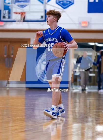Thumbnail 3 in Highlands vs Beechwood (Freshman tournament) photogallery.