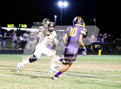 Thumbnail 2 in Grand Saline vs Edgewood photogallery.