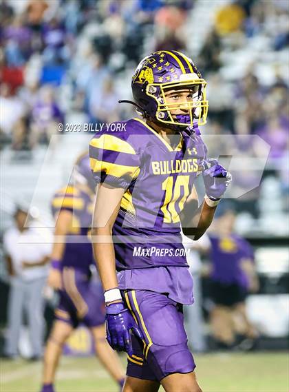 Thumbnail 2 in Grand Saline vs Edgewood photogallery.