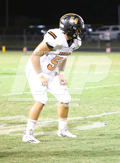 Thumbnail 2 in Grand Saline vs Edgewood photogallery.
