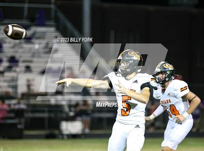 Thumbnail 2 in Grand Saline vs Edgewood photogallery.