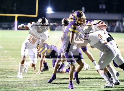Thumbnail 1 in Grand Saline vs Edgewood photogallery.