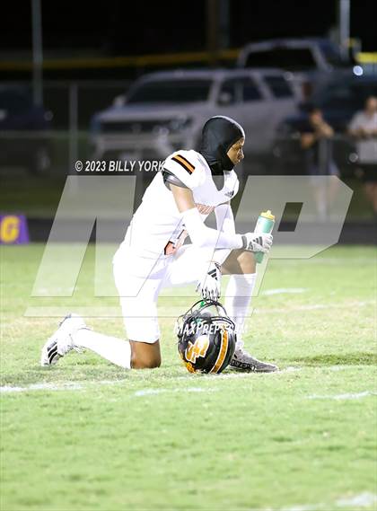 Thumbnail 3 in Grand Saline vs Edgewood photogallery.